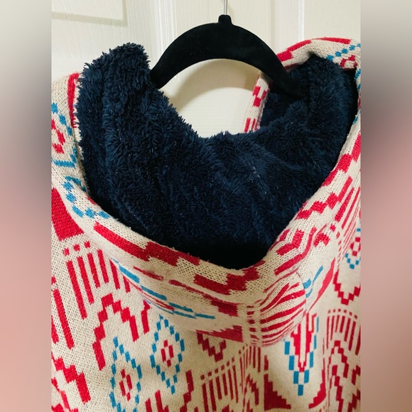 MATIX- red and blue Asher hoodie - Picture 7 of 7